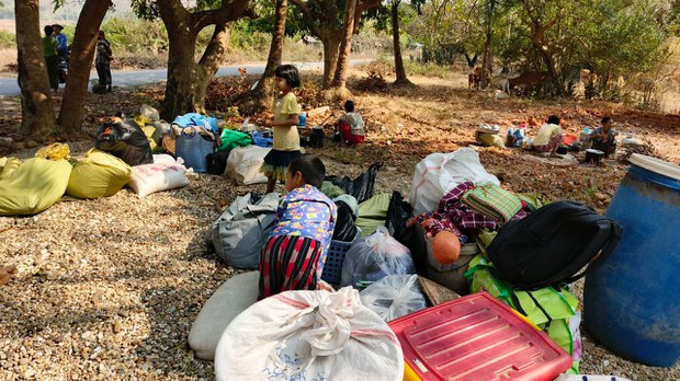 ကျောက်ဖြူမြို့နယ်မှာ တိုက်ပွဲကြောင့် ထွက်ပြေးရသူ နှစ်သောင်းကျော်လာ ကျောက်ဖြူမြို့နယ်မှာ တိုက်ပွဲကြောင့် ထွက်ပြေးရသူ နှစ်သောင်းကျော်လာ