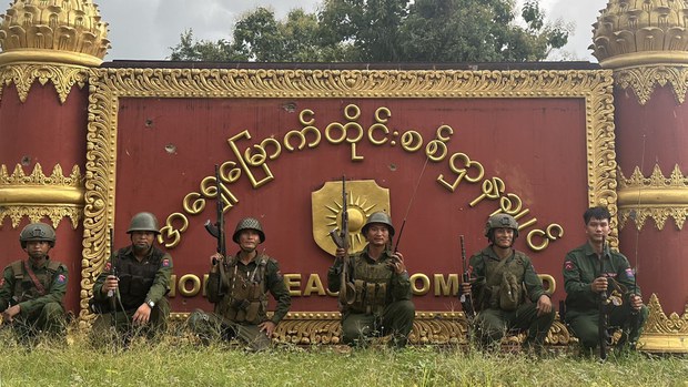 လားရှိုးတိုင်းစစ်ဌာနချုပ် သိမ်းခံရမှု စစ်ကောင်စီကို ခြိမ်းခြောက်လာနိုင် လားရှိုးတိုင်းစစ်ဌာနချုပ် သိမ်းခံရမှု စစ်ကောင်စီကို ခြိမ်းခြောက်လာနိုင်