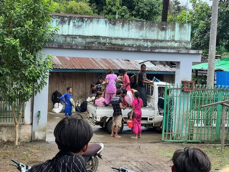phakant006.jpg phakant006.jpg