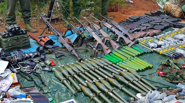 army-weapons.jpg army-weapons.jpg