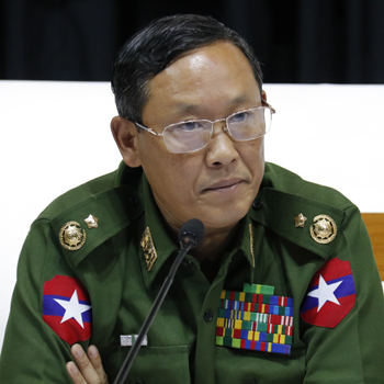 တပ်မတော် သတင်းမှန်ပြန်ကြားရေးအဖွဲ့ ဒုတိယဥက္ကဋ္ဌ ဗိုလ်ချုပ် ထွန်းထွန်းညီ