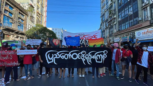 အသံတိတ်သပိတ်နဲ့ ဆက်နွယ်ပြီး လူ ၂ဝဝ ခန့် စစ်ကောင်စီ ဖမ်းဆီးထား အသံတိတ်သပိတ်နဲ့ ဆက်နွယ်ပြီး လူ ၂ဝဝ ခန့် စစ်ကောင်စီ ဖမ်းဆီးထား