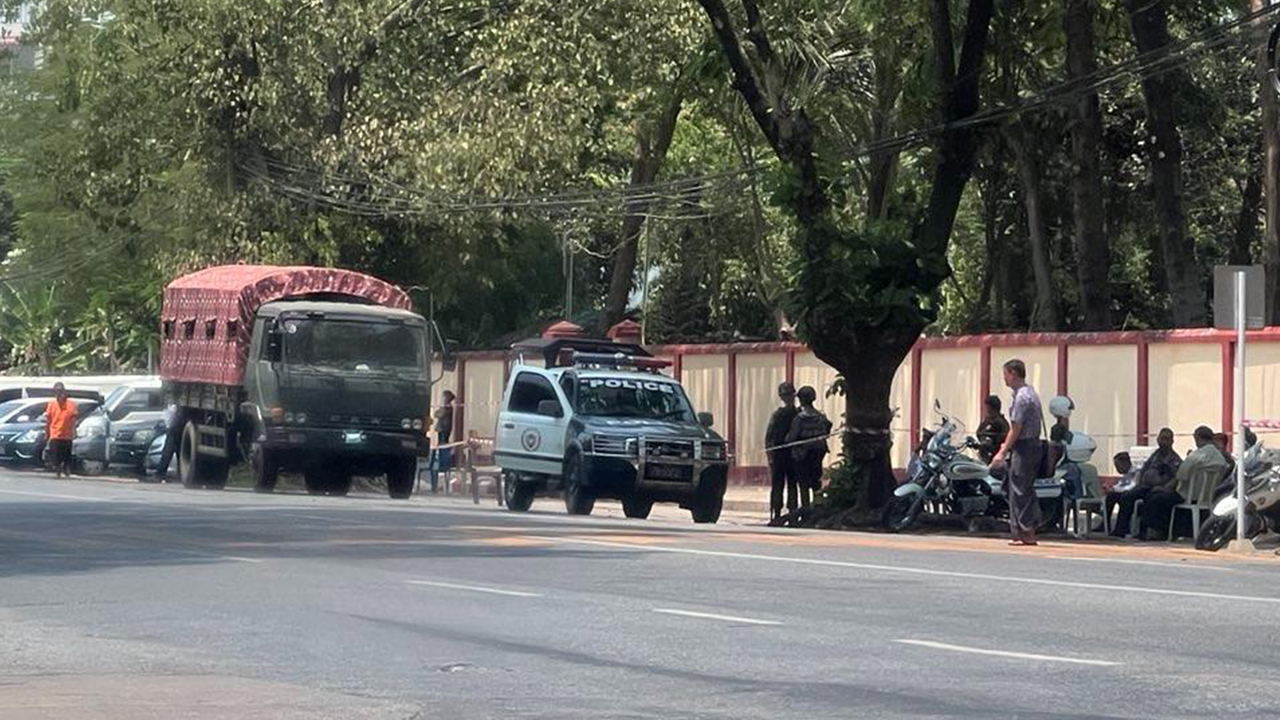 ရန်ကုန်မြို့မှာ စစ်ကောင်စီတပ်ဖွဲ့ဝင်များကို ၂၀၂၂ ခုနှစ် မတ်လ ၃၁ ရက်နေ့တွင် တွေ့ရစဥ် (Photo: RFA)