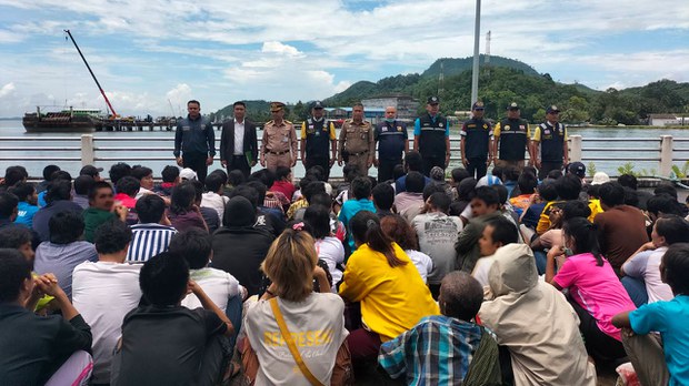 ထိုင်းထောင်က လွတ်ရက်စေ့လို့ နေရပ်ပြန်ပို့သူတွေ စစ်မှုထမ်းဖို့ အဖမ်းခံရ ထိုင်းထောင်က လွတ်ရက်စေ့လို့ နေရပ်ပြန်ပို့သူတွေ စစ်မှုထမ်းဖို့ အဖမ်းခံရ