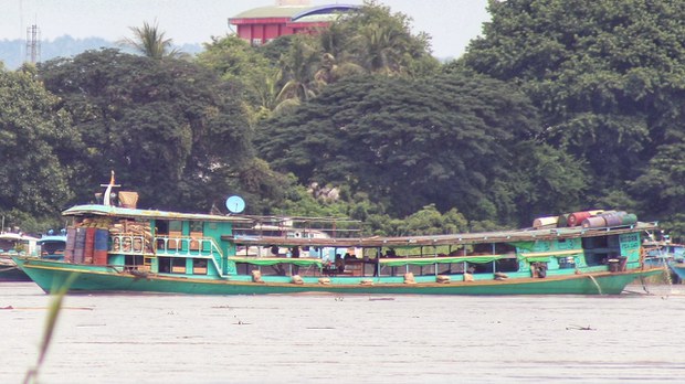 ချင်းတွင်းမြစ်ထဲ ရေယာဉ်နစ်မြုပ်မှု လူ ကိုးဆယ်ခန့် ပျောက်ဆုံးနေဆဲ