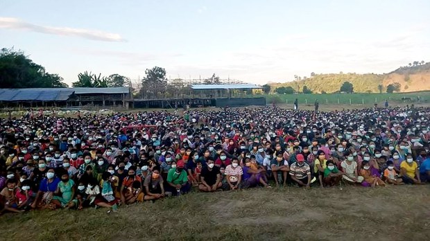 အာဏာသိမ်းပြီးနောက် လူတစ်သိန်းခွဲကျော် ထိုင်းနယ်စပ်ကို ထွက်ပြေးခိုလှုံနေရ အာဏာသိမ်းပြီးနောက် လူတစ်သိန်းခွဲကျော် ထိုင်းနယ်စပ်ကို ထွက်ပြေးခိုလှုံနေရ