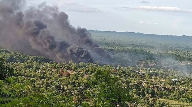 မြိုင်နဲ့ ပေါက်မြို့နယ်မှာ တစ်လအတွင်း ရေနံတွင်း ၃၂၀ ခန့် မီးရှို့ဖျက်ဆီးခံရ မြိုင်နဲ့ ပေါက်မြို့နယ်မှာ တစ်လအတွင်း ရေနံတွင်း ၃၂၀ ခန့် မီးရှို့ဖျက်ဆီးခံရ