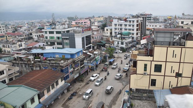 တရုတ်ပြည်မှာအလုပ်လုပ်ဖို့ မူဆယ်မှာ စောင့်နေသူတွေကို ပြန်လွှတ်နေ တရုတ်ပြည်မှာအလုပ်လုပ်ဖို့ မူဆယ်မှာ စောင့်နေသူတွေကို ပြန်လွှတ်နေ