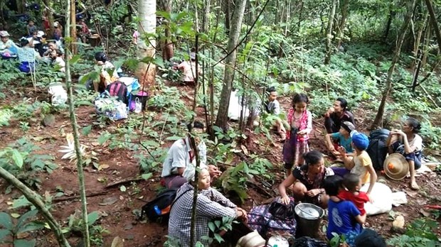 ပြည်တွင်း အကျပ်အတည်း ဖြေရှင်းရေး ဝေဝါးနေဆဲ ပြည်တွင်း အကျပ်အတည်း ဖြေရှင်းရေး ဝေဝါးနေဆဲ