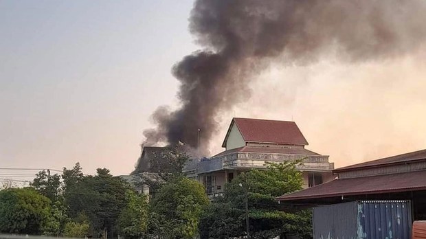 မြဝတီမြို့ကုန်သွယ်ရေးဇုန်အပါအဝင် နေရာငါးခုမှာ တိုက်ပွဲပြင်းထန်နေ မြဝတီမြို့ကုန်သွယ်ရေးဇုန်အပါအဝင် နေရာငါးခုမှာ တိုက်ပွဲပြင်းထန်နေ