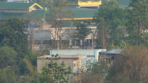 မြဝတီတံတား အမှတ် ၂ မှာ ရှောင်တိမ်းနေတဲ့ ခလရ ၂၇၅ တပ်ဖွဲ့ကို ဒရုန်းနဲ့တိုက်ခိုက် မြဝတီတံတား အမှတ် ၂ မှာ ရှောင်တိမ်းနေတဲ့ ခလရ ၂၇၅ တပ်ဖွဲ့ကို ဒရုန်းနဲ့တိုက်ခိုက်