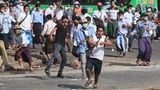 အာဏာရှင်ဆန့်ကျင်နေသူတွေရဲ့ မိသားစုဝင်တွေ ရန်ရှာခံနေရ