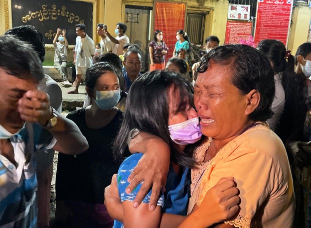 တစ်နှစ်အတွင်း လွတ်ငြိမ်းသက်သာနဲ့ လွတ်သူ ခြောက်သောင်းနီးပါးမှာ နိုင်/ကျဥ်း ရှစ်ရာခိုင်နှုန်းသာပါဝင် တစ်နှစ်အတွင်း လွတ်ငြိမ်းသက်သာနဲ့ လွတ်သူ ခြောက်သောင်းနီးပါးမှာ နိုင်/ကျဥ်း ရှစ်ရာခိုင်နှုန်းသာပါဝင်