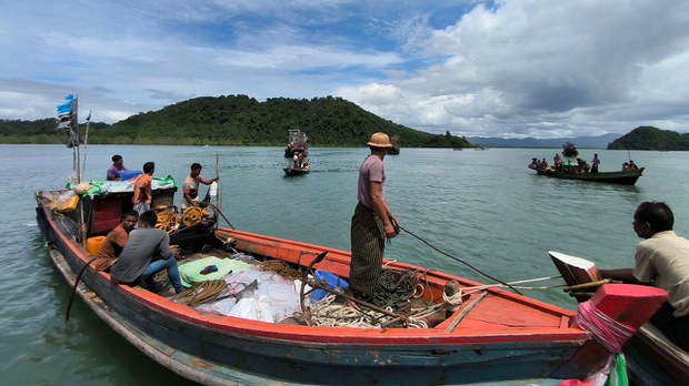 ပုလောမှာ စက်လှေနစ်မြုပ်မှု ရှစ်ဦးသေဆုံးပြီး နှစ်ဆယ်နီးပါး ပျောက်ဆုံးနေ ပုလောမှာ စက်လှေနစ်မြုပ်မှု ရှစ်ဦးသေဆုံးပြီး နှစ်ဆယ်နီးပါး ပျောက်ဆုံးနေ