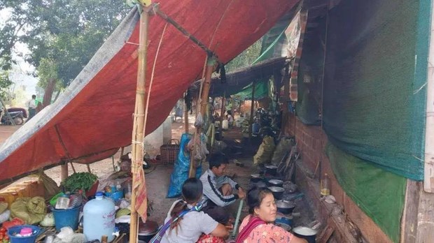 ပအိုဝ်းဒေသမှာ တိုက်ပွဲကြောင့် ဒေသခံ ခြောက်သောင်းခွဲကျော် ထွက်ပြေးနေရ ပအိုဝ်းဒေသမှာ တိုက်ပွဲကြောင့် ဒေသခံ ခြောက်သောင်းခွဲကျော် ထွက်ပြေးနေရ