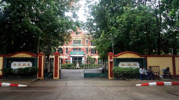 ကျောင်းဖွင့်ရေး အစီအစဉ် လုံခြုံရေးကြောင့် မိဘတွေစိုးရိမ် ကျောင်းဖွင့်ရေး အစီအစဉ် လုံခြုံရေးကြောင့် မိဘတွေစိုးရိမ်