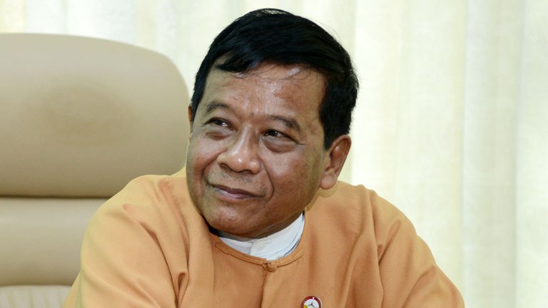 ဒေါက်တာ ဇော်မြင့်မောင်ကို ၂၀၁၇ ခုနှစ်၊ စက်တင်ဘာလ ၁၇ ရက်နေ့က တွေ့ရစဉ်။ (Photo: RFA)