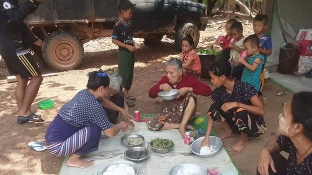 နိုင်ငံတစ်ဝန်းက ဒုက္ခသည်တွေ မိုးရာသီမှာ ပိုခက်ခဲနေ နိုင်ငံတစ်ဝန်းက ဒုက္ခသည်တွေ မိုးရာသီမှာ ပိုခက်ခဲနေ