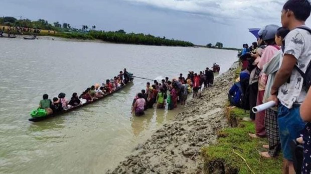 ရခိုင်တစ်ပြည်နယ်လုံးကို စစ်ကောင်စီဘက်က ပိတ်ဆို့ထားတာ တစ်ပတ်ရှိလာ ရခိုင်တစ်ပြည်နယ်လုံးကို စစ်ကောင်စီဘက်က ပိတ်ဆို့ထားတာ တစ်ပတ်ရှိလာ