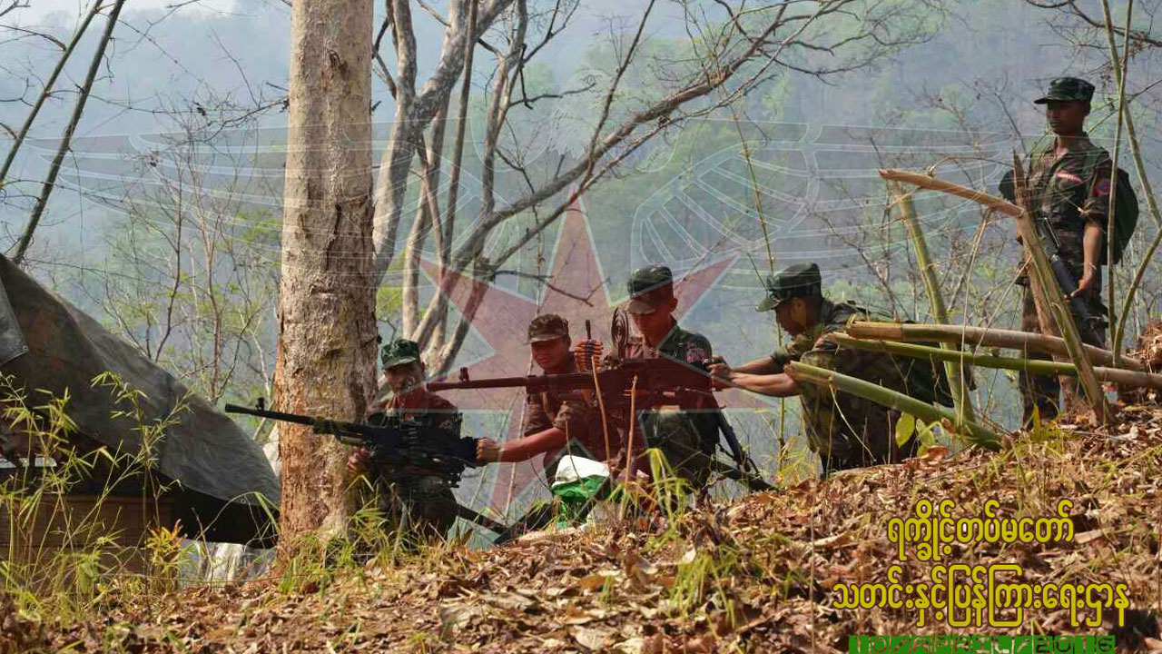 ရက္ခိုင့်တပ်တော် (AA) တပ်ဖွဲ့ဝင်အချို့အား တွေ့ရစဉ်။ (Photo: AA Info Desk)