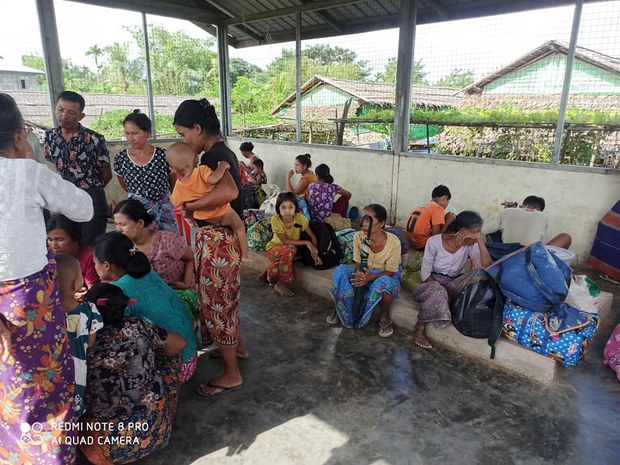 ရသေ့တောင်တိုက်ပွဲကြောင့် ၁၀ ရွာထက်မနည်း ဘေးလွတ်ရာကို ထွက်ပြေးရ ရသေ့တောင်တိုက်ပွဲကြောင့် ၁၀ ရွာထက်မနည်း ဘေးလွတ်ရာကို ထွက်ပြေးရ