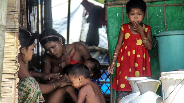ပလက်ဝနဲ့ ရခိုင်မြောက်ပိုင်းက ဒုက္ခသည်တွေကို စစ်ကောင်စီ နေရပ်ပြန်ခိုင်းနေ ပလက်ဝနဲ့ ရခိုင်မြောက်ပိုင်းက ဒုက္ခသည်တွေကို စစ်ကောင်စီ နေရပ်ပြန်ခိုင်းနေ