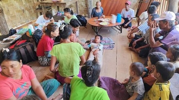 စစ်ကောင်စီပိတ်ထားလို့ စစ်ကိုင်း၊ ချင်းနဲ့ ရခိုင်ပြည်သူတွေ ဆေးဝါးပြတ်လပ် စစ်ကောင်စီပိတ်ထားလို့ စစ်ကိုင်း၊ ချင်းနဲ့ ရခိုင်ပြည်သူတွေ ဆေးဝါးပြတ်လပ်