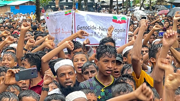 ရိုဟင်ဂျာ ခုနစ်ထောင် ပြန်လက်ခံမယ်လို့ စစ်ကောင်စီပြော ရိုဟင်ဂျာ ခုနစ်ထောင် ပြန်လက်ခံမယ်လို့ စစ်ကောင်စီပြော