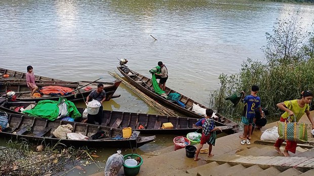 တနင်္သာရီတိုင်းက မြို့နယ်တချို့ ဆက်သွယ်ရေးနဲ့ ရိက္ခာဖြတ်တောက်ခံနေရ တနင်္သာရီတိုင်းက မြို့နယ်တချို့ ဆက်သွယ်ရေးနဲ့ ရိက္ခာဖြတ်တောက်ခံနေရ
