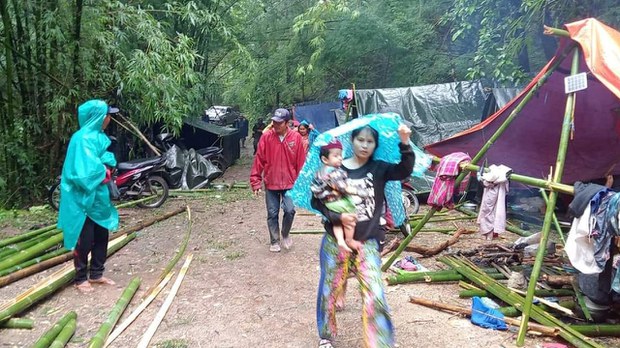 တနင်္သာရီတိုင်းက စစ်ဘေးဒုက္ခသည်တွေ စားဝတ်နေရေး ခက်ခဲနေ တနင်္သာရီတိုင်းက စစ်ဘေးဒုက္ခသည်တွေ စားဝတ်နေရေး ခက်ခဲနေ