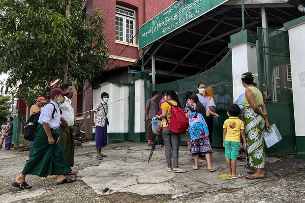 အာဏာသိမ်းပြီးနောက် ဆရာ၊ ဆရာမတွေ လုံခြုံမှုကင်းမဲ့နေ အာဏာသိမ်းပြီးနောက် ဆရာ၊ ဆရာမတွေ လုံခြုံမှုကင်းမဲ့နေ