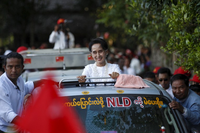 2015-10-16T120000Z_1509847605_GF10000247157_RTRMADP_3_MYANMAR-ELECTION.JPG 2015-10-16T120000Z_1509847605_GF10000247157_RTRMADP_3_MYANMAR-ELECTION.JPG