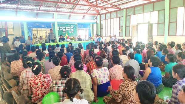 ဝါးခယ်မ သီလှချောင်းရွာလုံးကျွတ် လူငယ်တွေ စစ်မှုထမ်းစာရင်းကောက်ခံရ