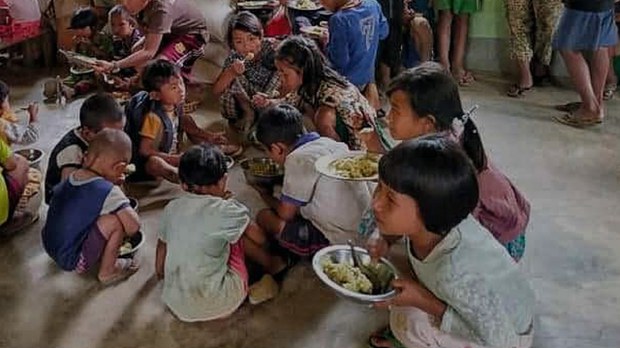 စစ်မက်ကြောင့် လူတွေ ငတ်မွတ်ရ စစ်မက်ကြောင့် လူတွေ ငတ်မွတ်ရ