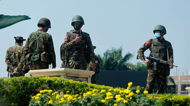 soldier-pyinmana.jpg soldier-pyinmana.jpg