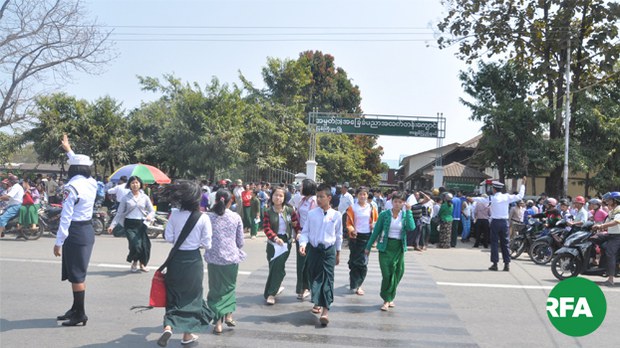 students-myitkyina-622.jpg students-myitkyina-622.jpg