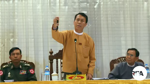စစ်ကောင်စီ ဖိအားကြောင့် ဦးဖြိုးမင်းသိန်း သက်သေထွက်ဟု သုံးသပ်နေကြ စစ်ကောင်စီ ဖိအားကြောင့် ဦးဖြိုးမင်းသိန်း သက်သေထွက်ဟု သုံးသပ်နေကြ