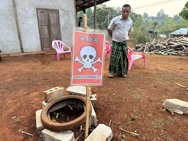 နမ္မတူမှာ တိုက်ပွဲလက်ကျန်မိုင်းတွေကြောင့် ဒေသခံတွေ အခက်တွေ့ နမ္မတူမှာ တိုက်ပွဲလက်ကျန်မိုင်းတွေကြောင့် ဒေသခံတွေ အခက်တွေ့