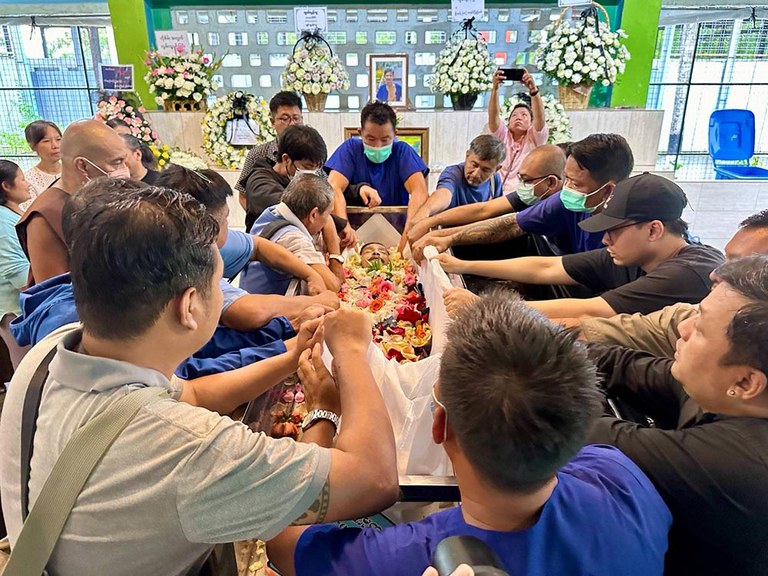 ၂၀၂၄ ခုနှစ် သြဂုတ်လ ၂၁ ရက်နေ့က ရေဝေးသုဿန်မှာ လုပ်ခဲ့သည့် ကိုဖေမောင်စိမ်း ဈာပန။ (Photo: RFA)