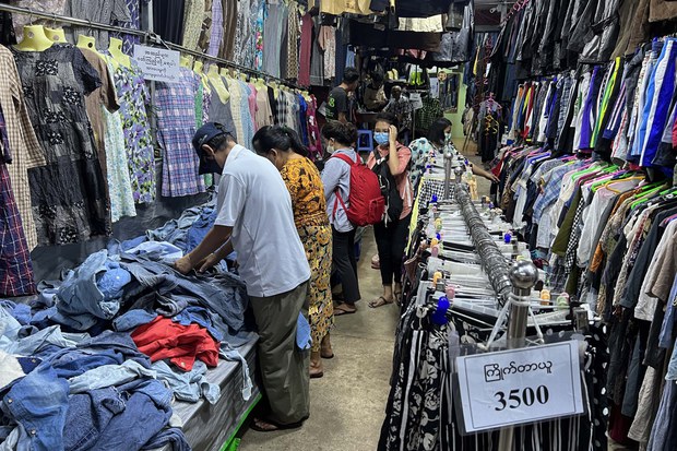 Thrift-shops-10
