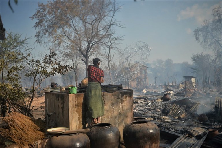 နိုဝင်ဘာလ ၁၃ ရက်နေ့မှာ မီးရှို့ခံခဲ့ရတဲ့ စစ်ကိုင်းတိုင်း၊ ဝက်လက်မြို့နယ် ထန်းကြီးရွာ ( Photo: Pyay kyaw- 96Soldiers)