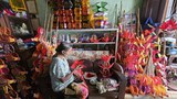 ရိုးရာမပျက် ဆက်လက်လုပ်ကိုင်နေကြတဲ့ မီးပုံးလုပ်ငန်း