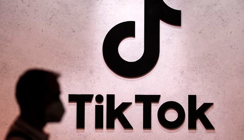 ENG_CHN_TikTokBan_03162023.2.jpg