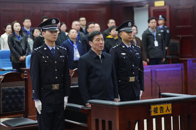 2024年3月26日,湖北省黄石市中级人民法院对中国足球协会原主席陈戌源受贿案一审公开宣判,陈戌源被判处无期徒刑,剥夺政治权利终身,并处没收个人全部财产。
