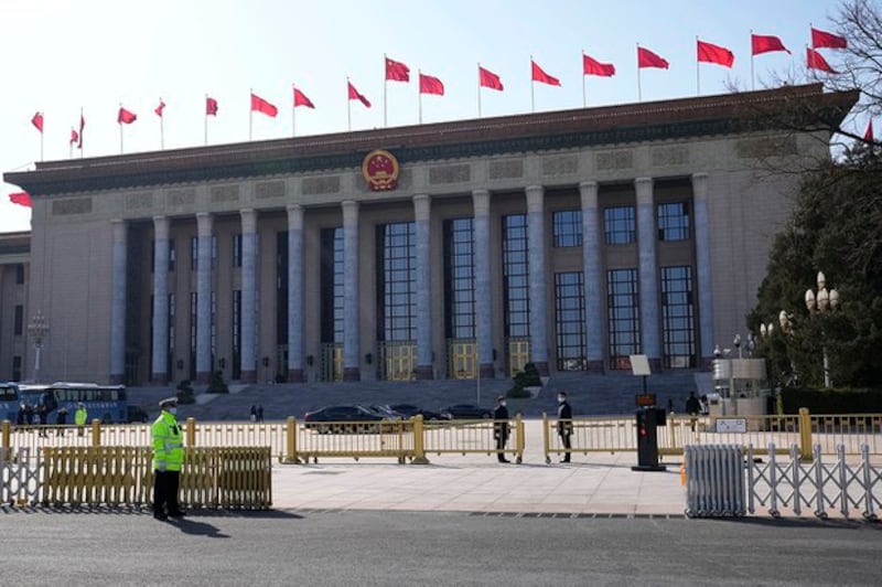 2022年3月闭幕的十三届全国人大五次会议公布，今年的国民生产总值增长目标是5.5%。（美联社图片）