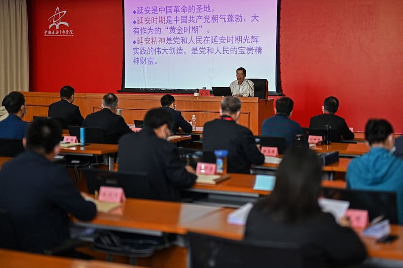 2021年5月10日,陕西省延安干部学院党员学习。(法新社)
