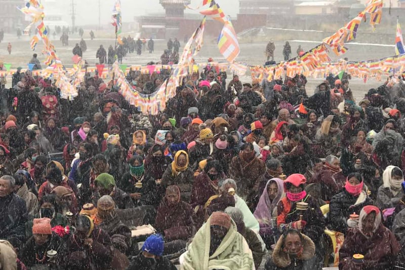 Devotees at Tulku Hungkar Dorje’s teachings in 2018.