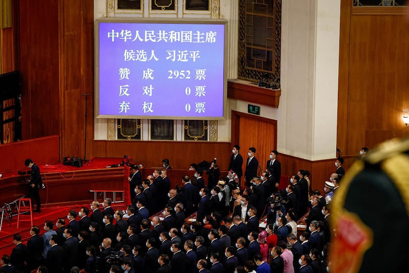 2023年3月10日,第十四届中国全国人大一次会议在北京人民大会堂举行。习近平全票当选国家主席。(路透社)