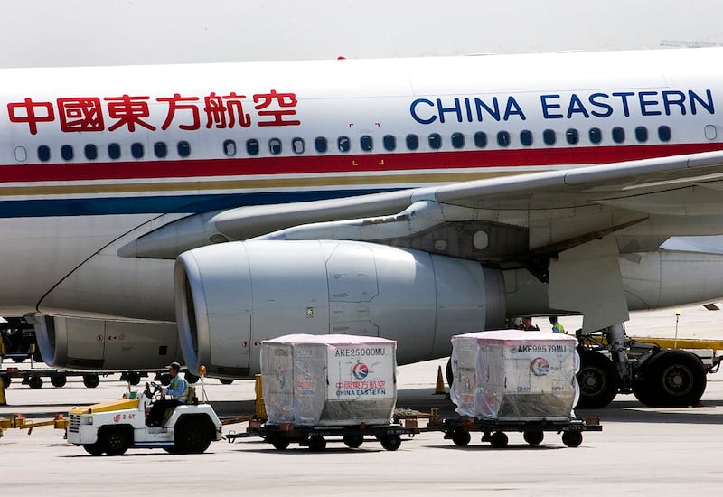 中国民航局宣布,即日起中美之间的直飞客运航班将从之前的每周48班次增至70班次。(美联社图片)