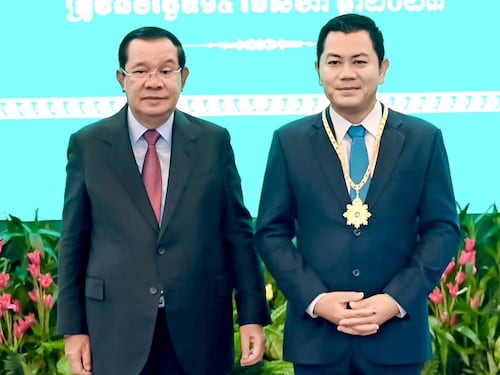 តើលោក ដួង តារា អ្នកបង្កើតហ្វេសប៊ុកឱ្យលោក ហ៊ុន សែន មានប្រវត្តិបែបណា?